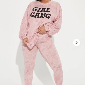 Fashion Nova tshirt legging set